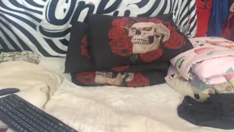 Amuy online show from 12.02.25