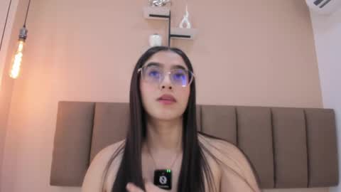 Snapshot of amy__wats0n chatting on 05.26.26 amy__wats0n online show from 05.26.26