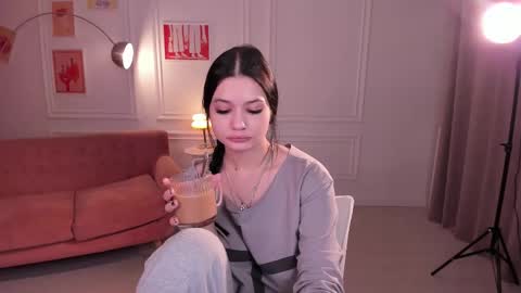 Snapshot of amy_does chatting on 11.23.25 Amy online show from 11.23.25