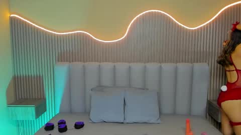 Amy Estrellita online show from 04.07.26