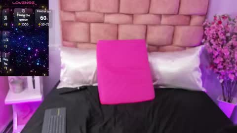 Snapshot of amy_noa chatting on 02.13.26 Emy Noa online show from 02.13.26