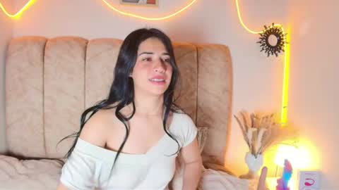 Snapshot of amy_swann chatting on 06.20.26 Amy online show from 06.20.26