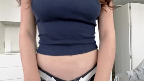 Snapshot of amyalwayshere chatting on 04.20.26 girl next door named Amy online show from 04.20.26
