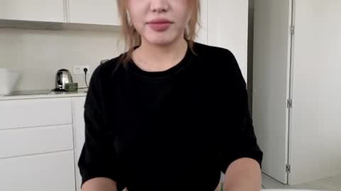 Snapshot of amyalwayshere chatting on 05.02.26 girl next door named Amy online show from 05.02.26