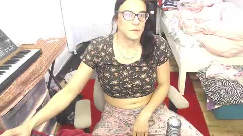 Snapshot of amyattack chatting on 02.21.25 Trashely Gimpson online show from 02.21.25