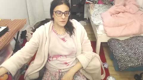 Snapshot of amyattack chatting on 03.03.25 Trashely Gimpson online show from 03.03.25