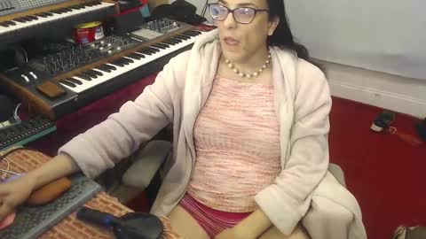 Snapshot of amyattack chatting on 09.12.25 Trashely Gimpson online show from 09.12.25