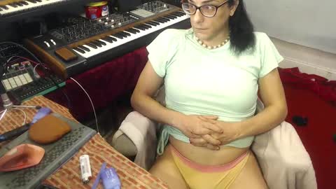 Snapshot of amyattack chatting on 09.13.25 Trashely Gimpson online show from 09.13.25