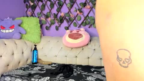 Snapshot of amydelahoz chatting on 09.19.25 Amy Kamila online show from 09.19.25