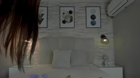 Snapshot of amydexter chatting on 05.19.26 amydexter online show from 05.19.26