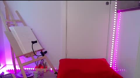 Snapshot of amydreamgirl chatting on 05.18.26 amydreamgirl online show from 05.18.26