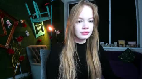 Snapshot of amynox chatting on 04.21.26 Amy online show from 04.21.26
