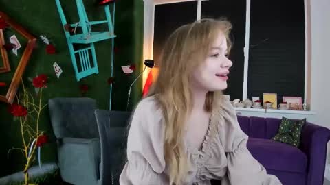 Snapshot of amynox chatting on 05.15.26 Amy online show from 05.15.26