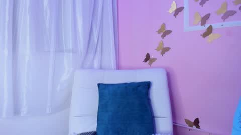 Amy ... Nice to meet u   thumb up me please its important online show from 01.21.25