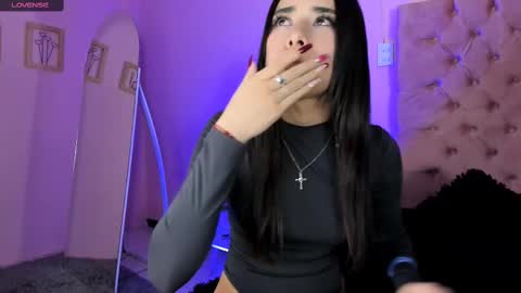 Amy ... Nice to meet u   thumb up me please its important online show from 03.01.25