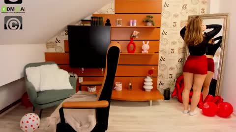 Snapshot of amyrossie chatting on 03.10.25 AmyRossie online show from 03.10.25