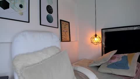 Amy online show from 12.22.25