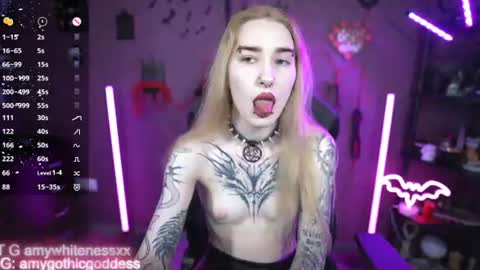 Snapshot of amywhitenessxx chatting on 06.13.26 Amy switch Goddess divine Mistress online show from 06.13.26
