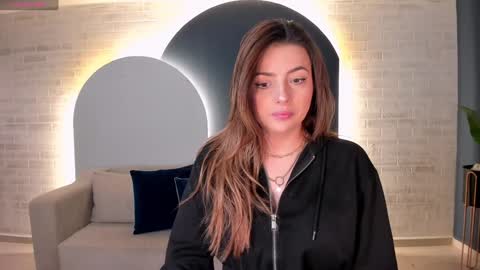    online show from 01.06.25