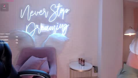    online show from 02.06.25