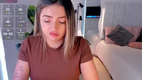 Snapshot of amywoods chatting on 05.20.26 online show from 05.20.26