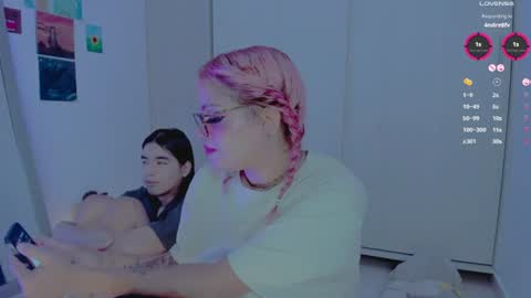 Snapshot of amyy_rouse chatting on 07.10.26 Collinns online show from 07.10.26