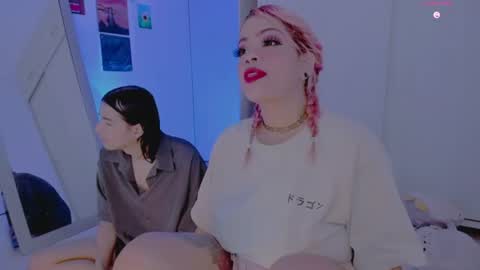 Snapshot of amyy_rouse chatting on 07.25.26 Collinns online show from 07.25.26