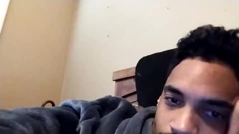 Snapshot of an377432 chatting on 05.14.26 an377432 online show from 05.14.26
