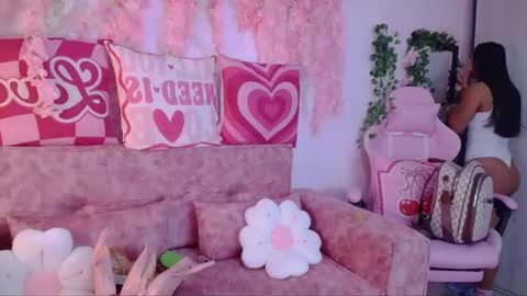 Snapshot of ana__grace chatting on 06.15.26 Ana online show from 06.15.26