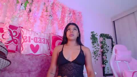 Snapshot of ana__grace chatting on 06.18.26 Ana online show from 06.18.26