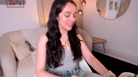 Snapshot of ana_ev chatting on 04.28.26 Ana online show from 04.28.26