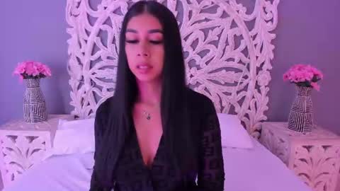 Snapshot of ana_gonzalez chatting on 06.27.26 Ana Gonzalez online show from 06.27.26