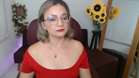 Snapshot of ana_hotmilf chatting on 06.19.26 Ana online show from 06.19.26