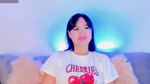 Snapshot of ana_levi chatting on 12.15.25 Ana online show from 12.15.25