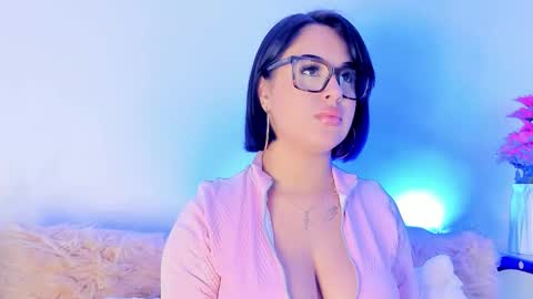 Snapshot of ana_levi chatting on 02.19.26 Ana online show from 02.19.26