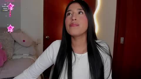 Snapshot of ana_m_ chatting on 06.10.26 Ana online show from 06.10.26