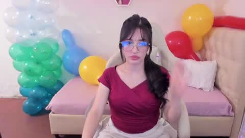 Snapshot of ana_ruuh chatting on 07.12.26 Im anna but you can call me as you want online show from 07.12.26