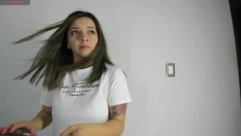 Snapshot of ana_spencerr chatting on 02.19.26 Ana online show from 02.19.26