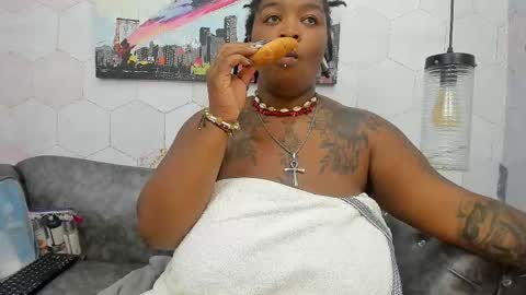 ANNA FUENTES online show from 03.07.25