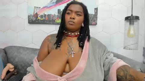 ANNA FUENTES online show from 03.08.25