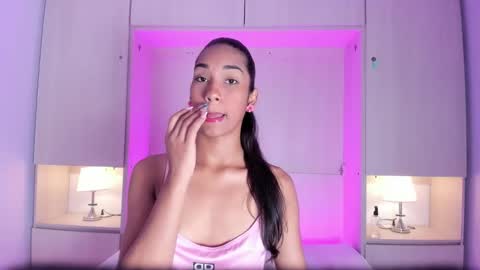 anaacollins_ online show from 03.27.26