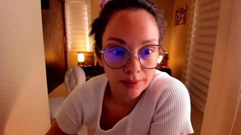 Anabel online show from 10.21.25