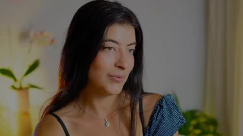 Snapshot of anabelcurvy chatting on 05.26.26 anabelcurvy online show from 05.26.26