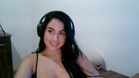 Snapshot of anabelenogueira1 chatting on 03.26.26 anabelenogueira1 online show from 03.26.26