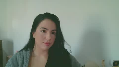 Snapshot of anabelenogueira1 chatting on 05.14.26 anabelenogueira1 online show from 05.14.26