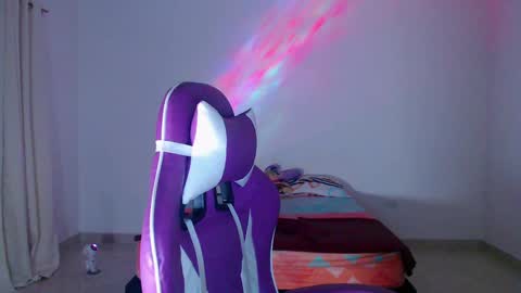 Anabella online show from 01.04.25