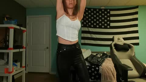 Anabelleleigh online show from 09.09.25