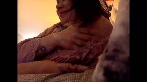 Snapshot of anabellovee chatting on 04.25.26 ANABELLOVEE online show from 04.25.26