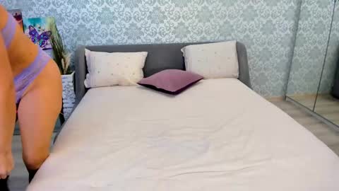   Ana   online show from 01.31.25