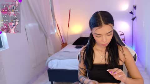 ANABEL WOLF  online show from 10.29.25